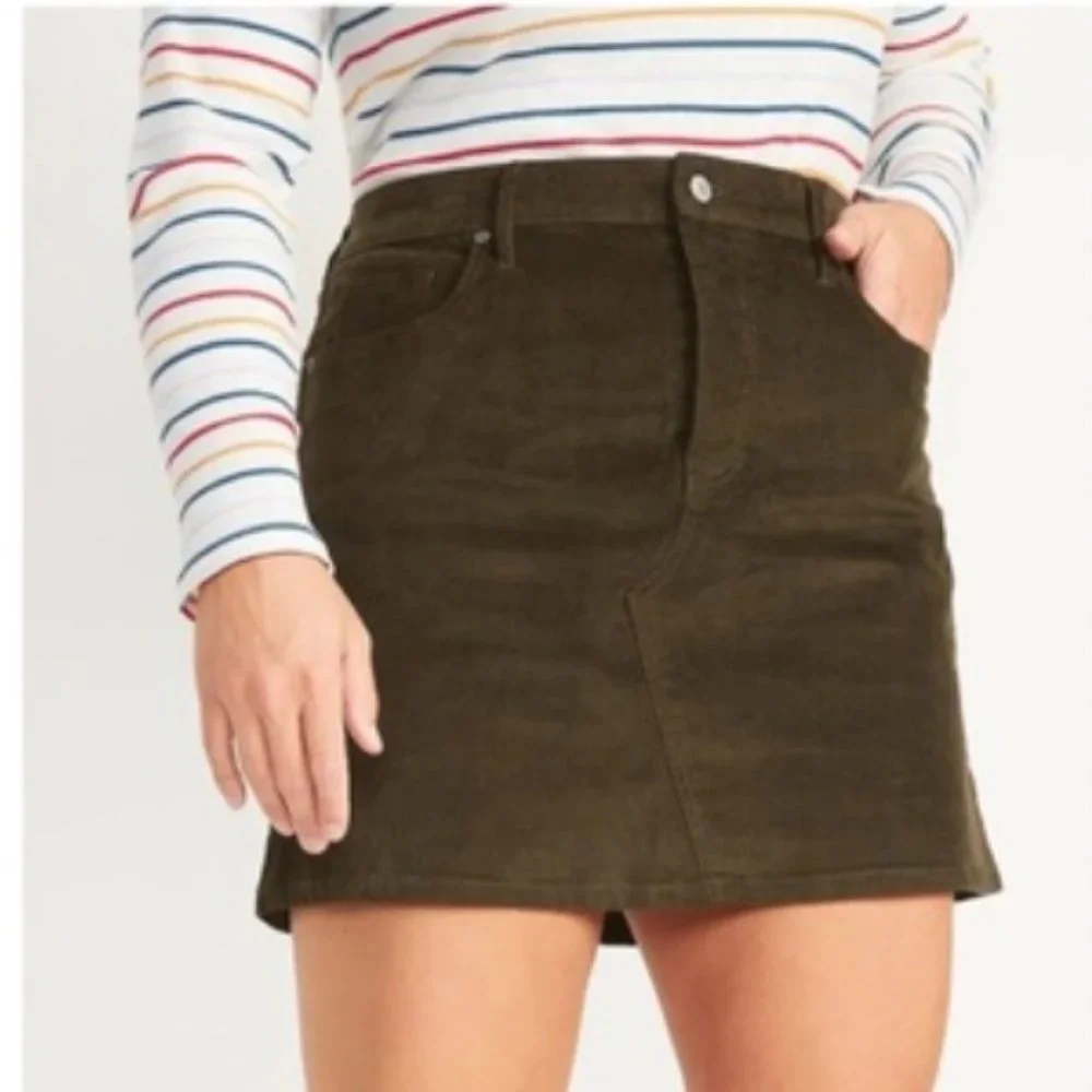 Women's Dark green corduroy mini skirt - Picture 1 of 4